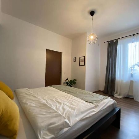 Kara'S Apartment บูคาเรสต์ ภายนอก รูปภาพ